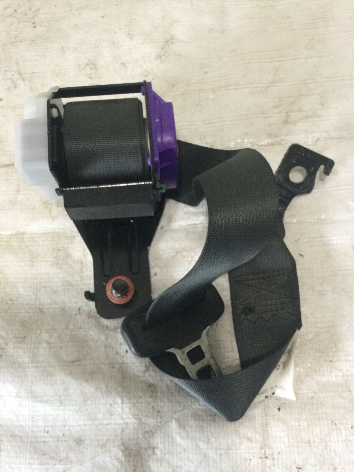 2017 Hyundai Elantra  Rear Right  Center Seat Belt Retractor OEM