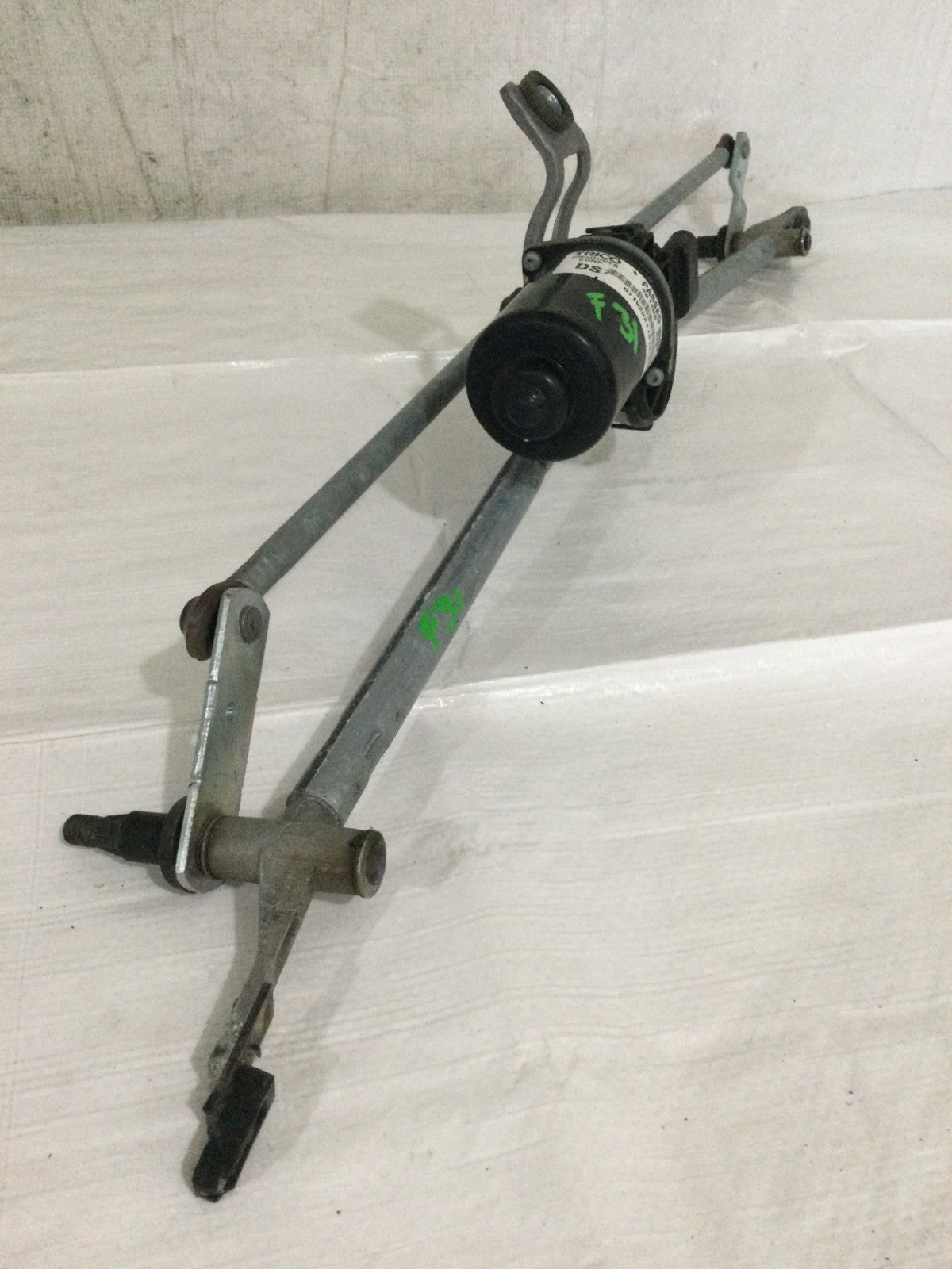 2021 Dodge Ram 3500 Windshield Wiper Motor W/ Linkage OEM 55372141AL