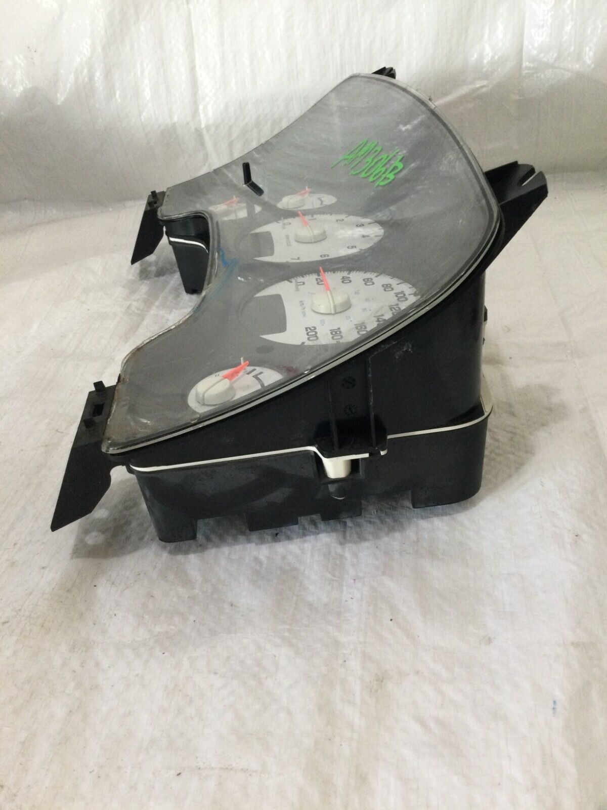 2004 Dodge Ram 1500 Speedometer Instrument Cluster 56051102AE OEM