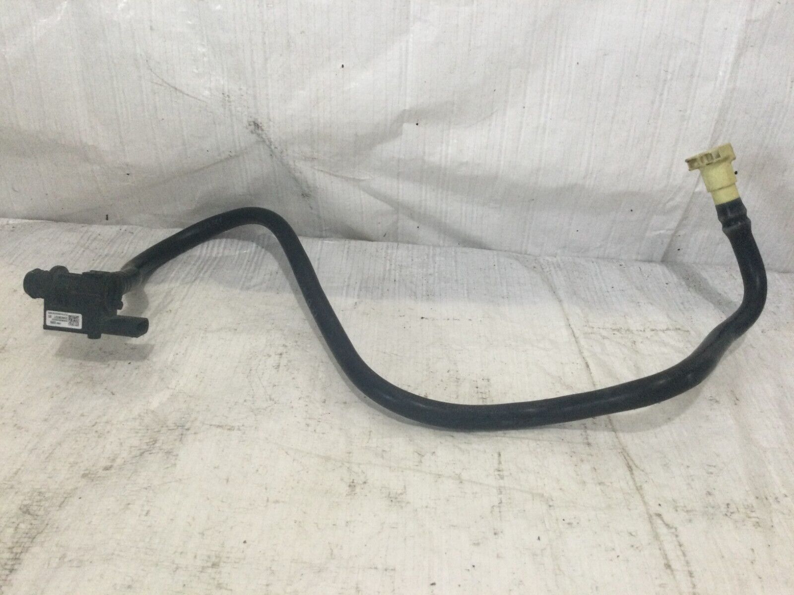 2017 Chevrolet Cruze Vacuum Hose 13581099 OEM