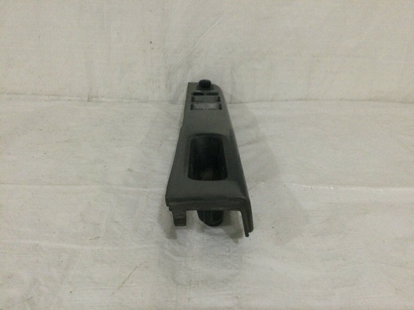 2000-2004 Nissan Xterra Front Left Driver Master Power Window Switch 80961-8Z500