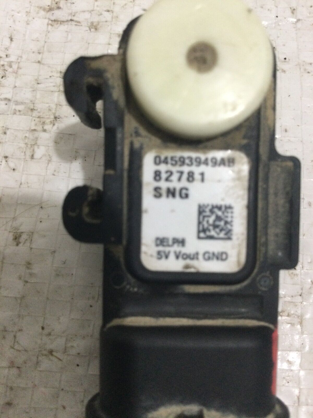 2019 Dodge Ram 1500 Fuel Tank Pressure Vapor Sensor OEM 04593949AB