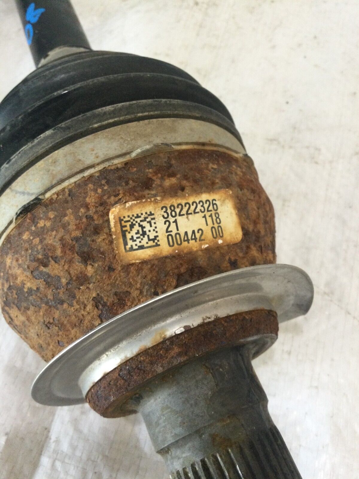 2021 Chevrolet Silverado 1500 Front Left CV Axle Shaft OEM 84759929