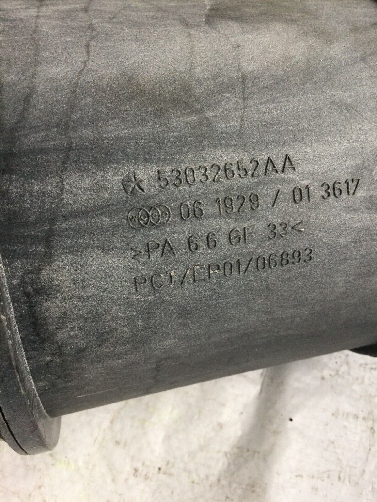 2003-2004 Dodge Ram 1500 Air Cleaner Duct Hose 53032650AA OEM