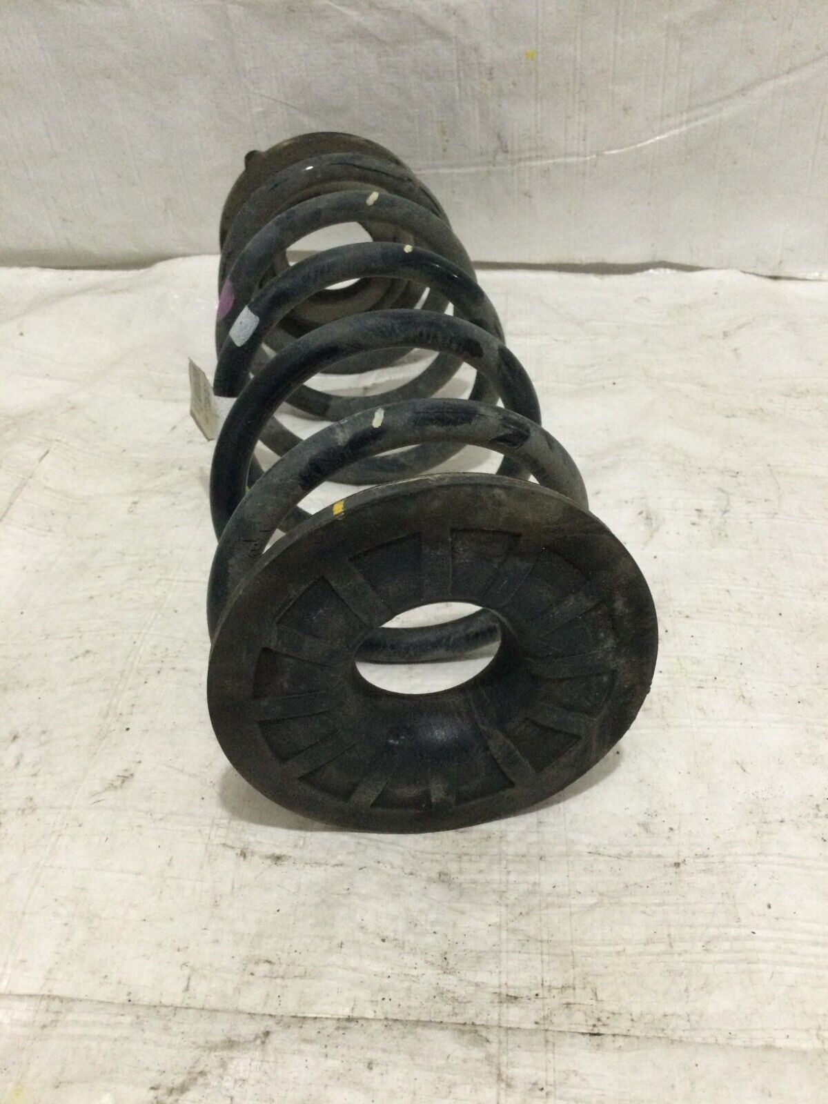 2017-2019 Hyundai Elantra Sedan Rear Suspension Left Coil Spring OEM