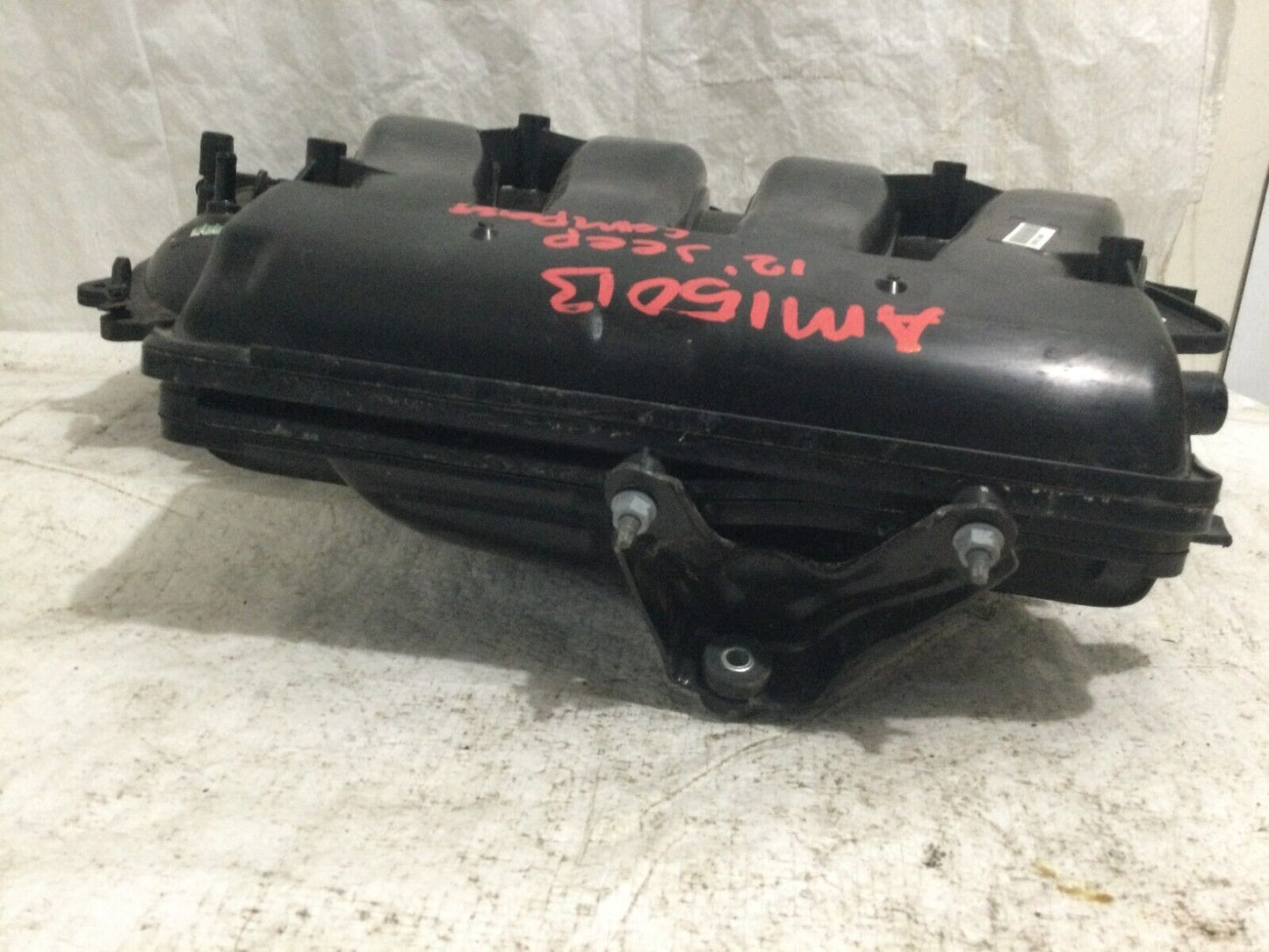 2019 Jeep Compass 2.4l Air Intake Manifold Assembly W/ Fuel Injector Rail OEM