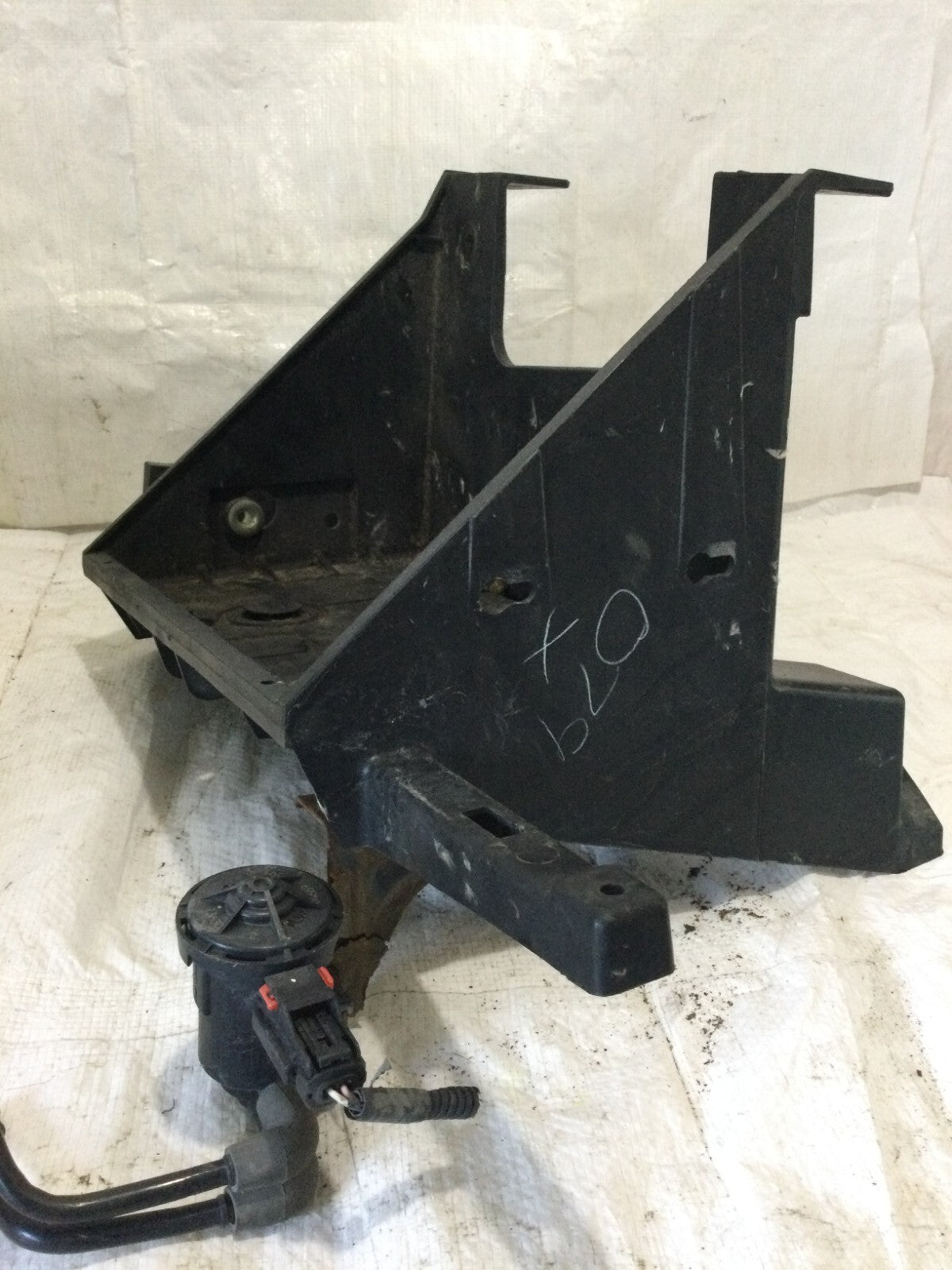 2002-2005 2003 Dodge Ram 1500 2500 3500 Battery Tray Holder OEM 55275831AA