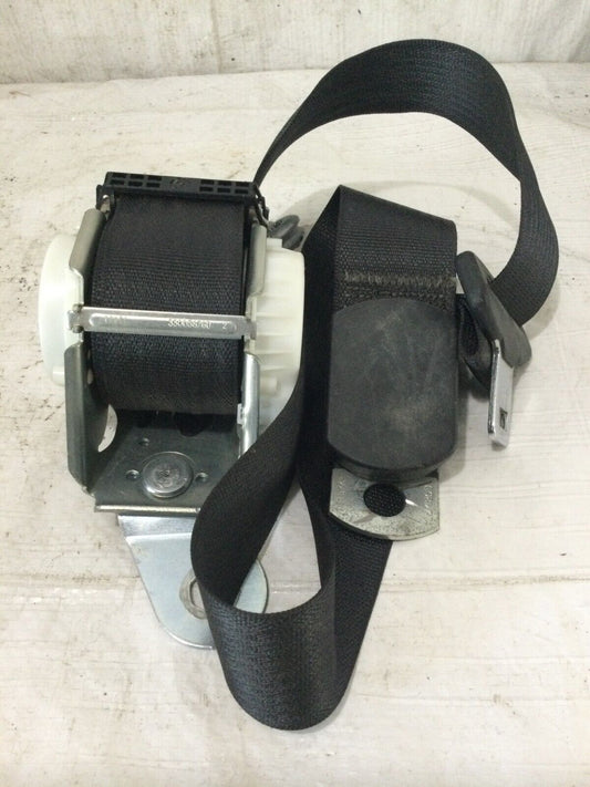 2015 Chrysler Town & Country Rear Right  3rd Row  Seat Belt OEM