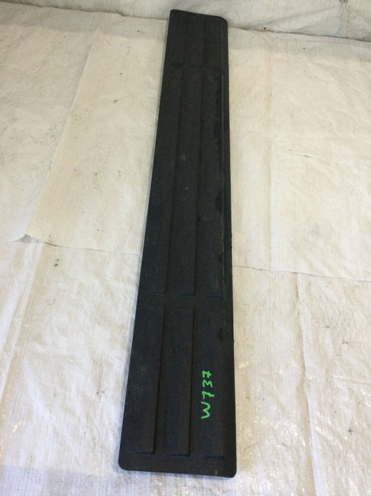 2007-2013 Chevrolet Silverado 2500 Running Board Step Pad 20919901 OEM