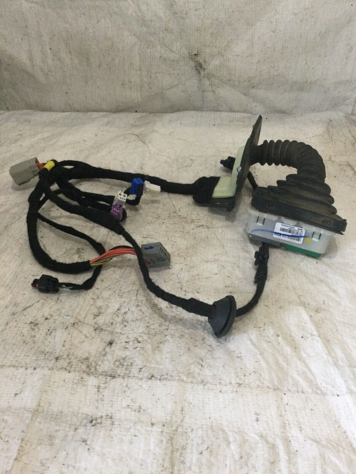2017 RAM 1500  Front Left  Wiring Harness Module OEM