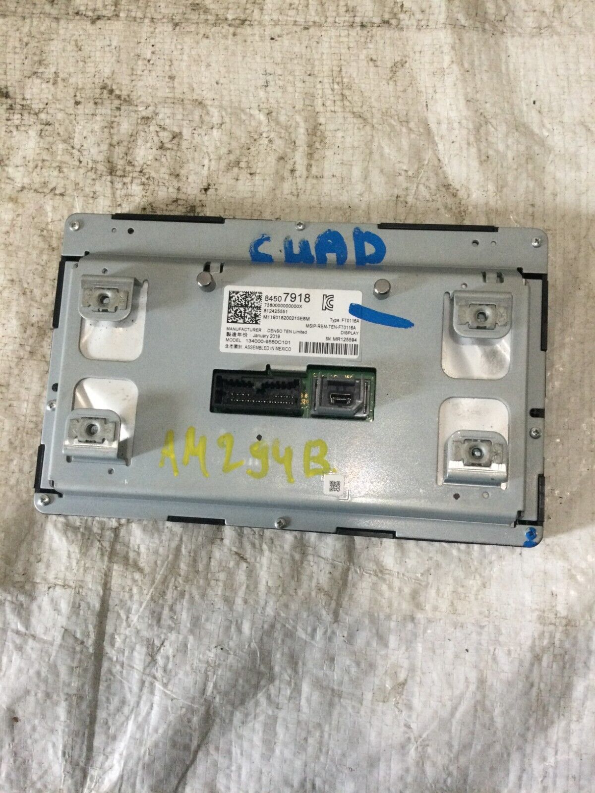 2019 Chevy Silverado 1500 Information Display Screen Panel 84507918 OEM