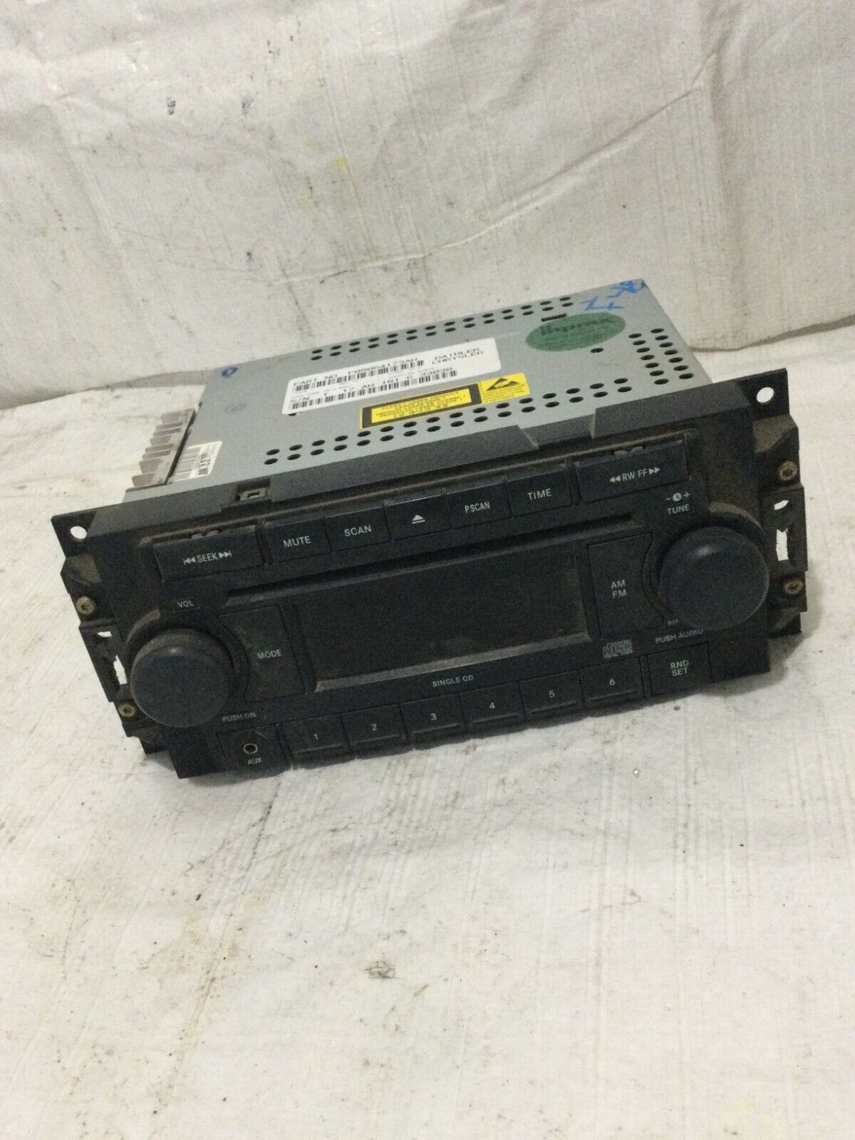 2005-2009 Chrysler Dodge Jeep AM FM Radio CD Player MP3 OEM P05064173AI
