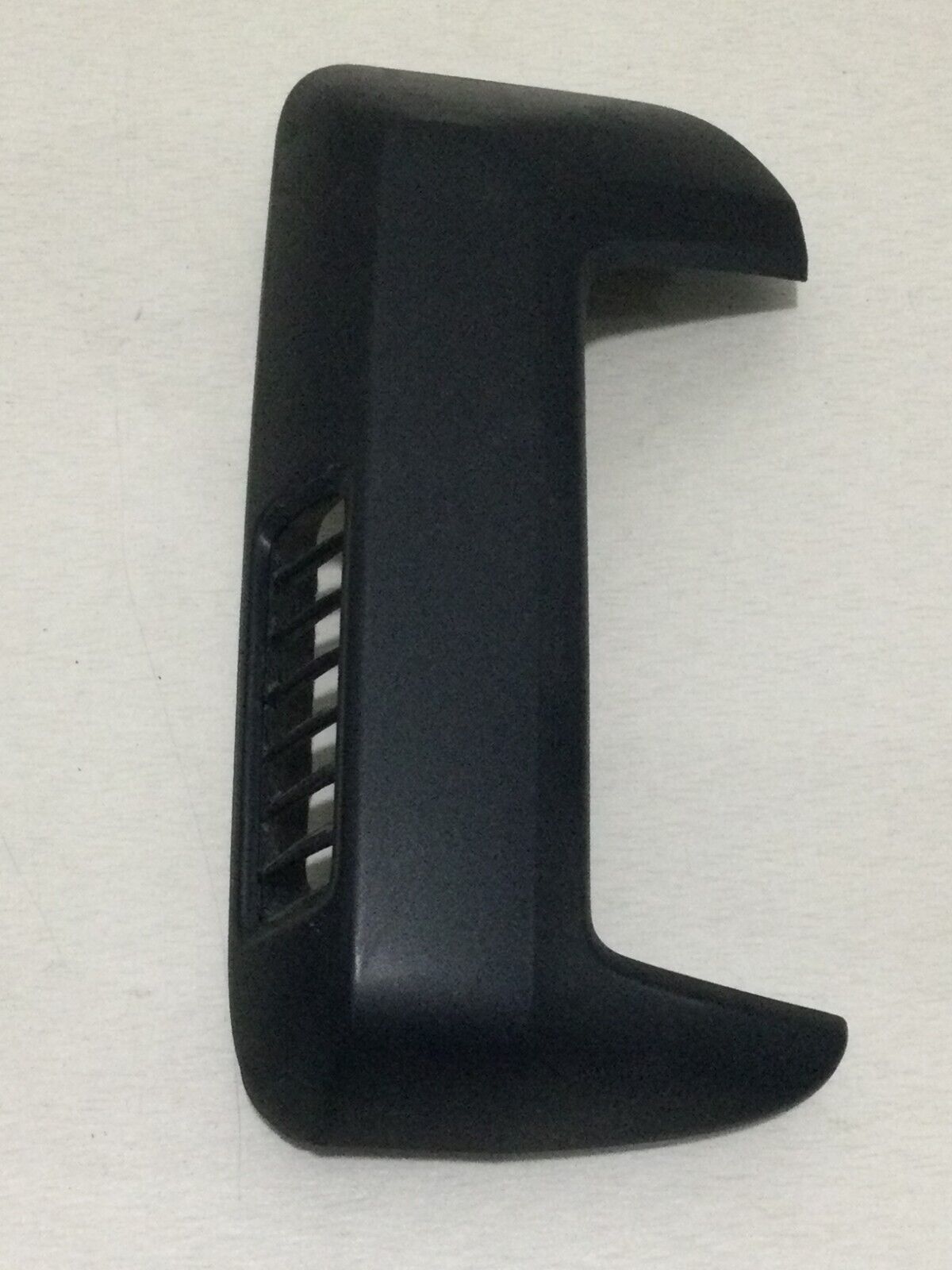 2018 Chevrolet Silverado 1500 Right Vent Panel Trim OEM