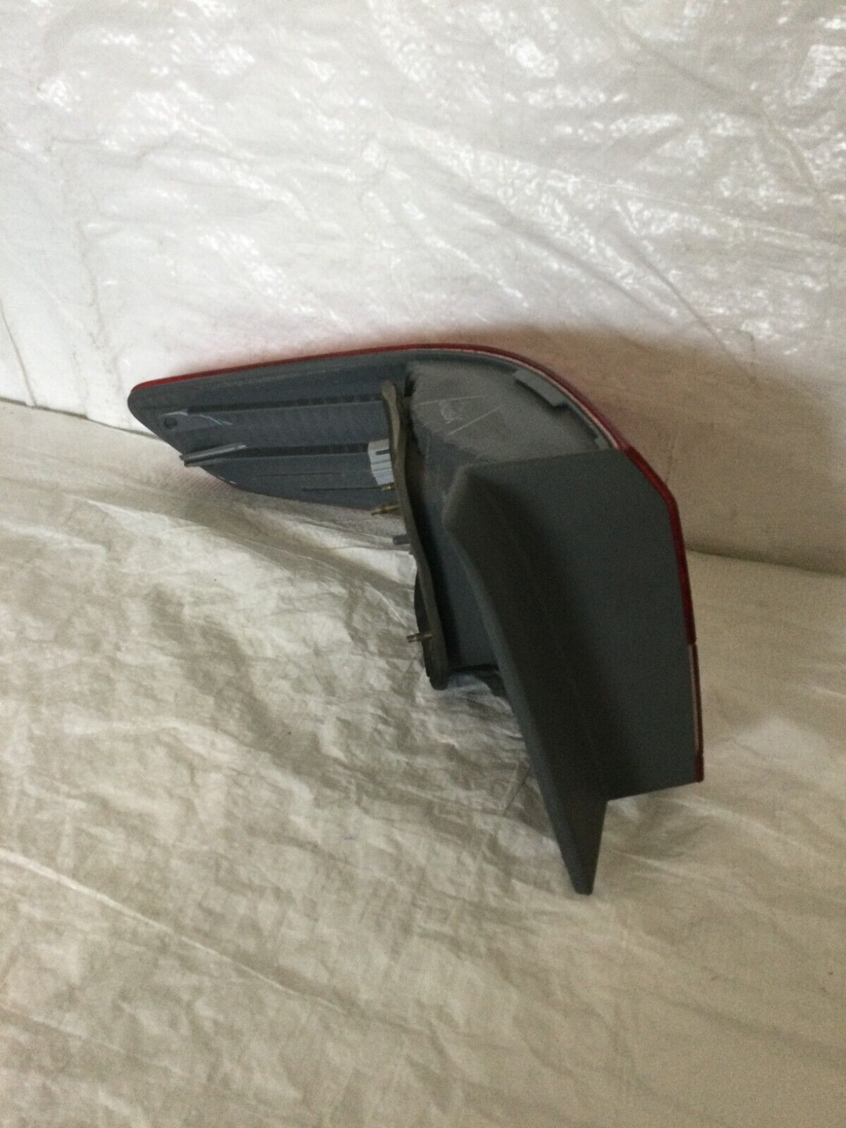 2003-2005 Honda Accord Sedan Right Rear Passenger Side Tail Light Assembly OEM 