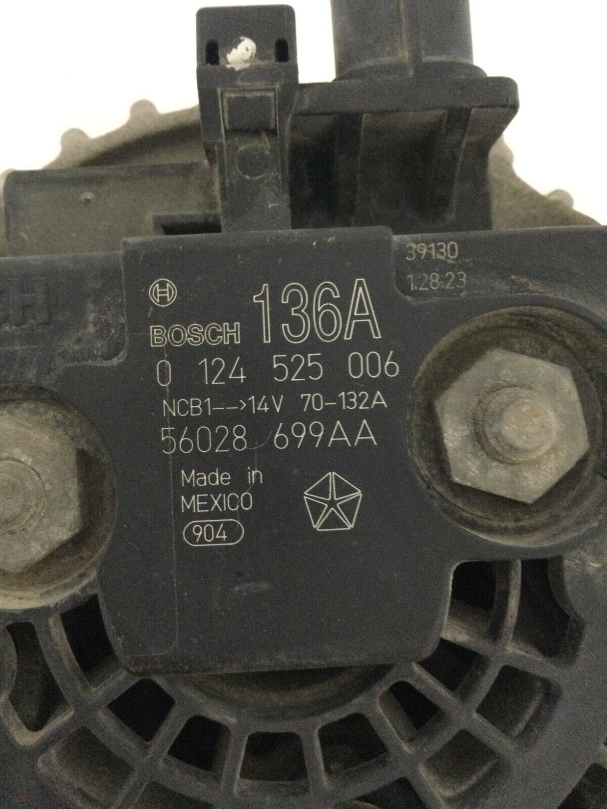 2004 Dodge Ram 1500 Alternator Motor OEM 5.7L