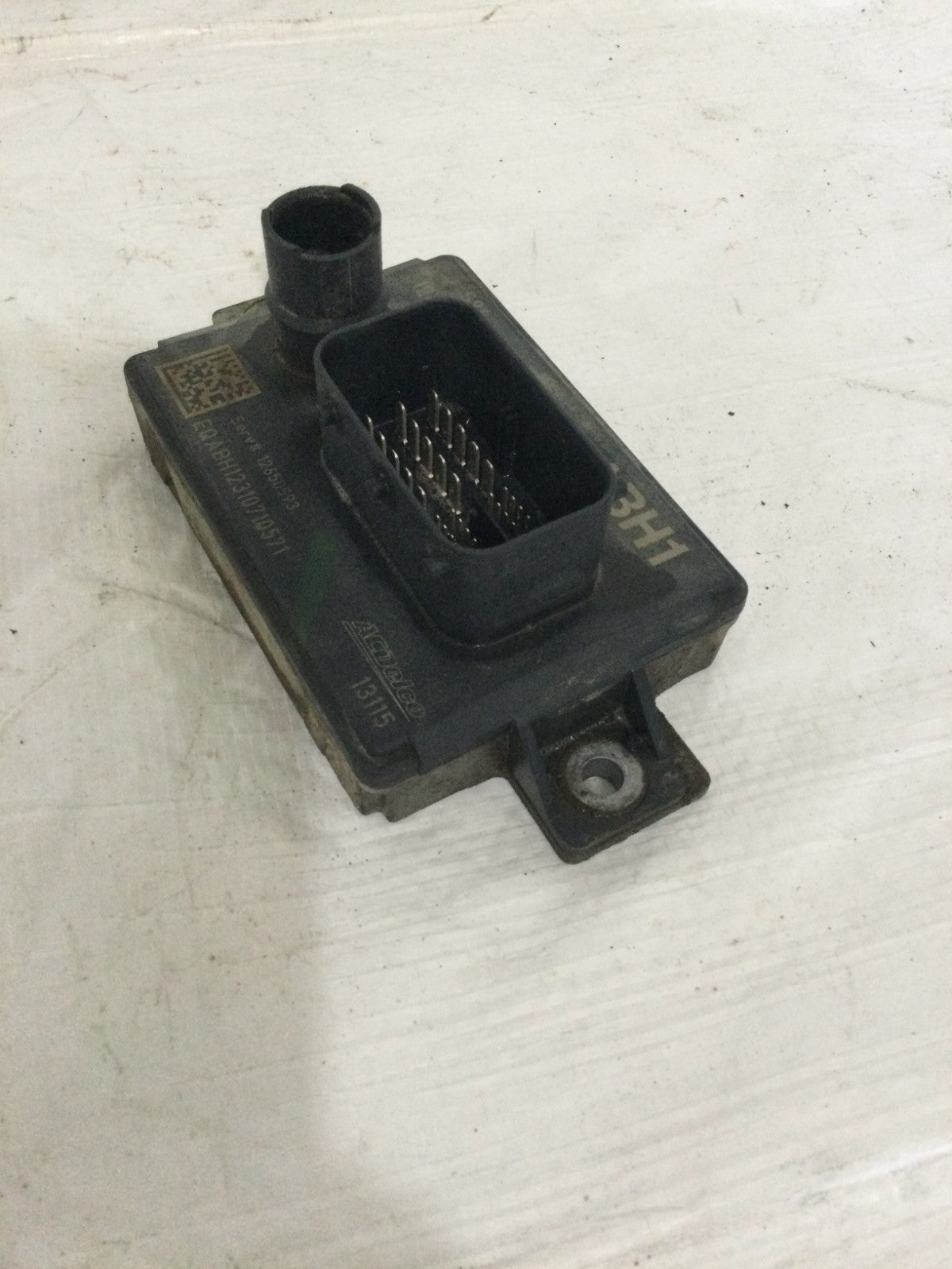 2014 GMC Sierra 2500 6.6L Glow Plug Control OEM 12654071