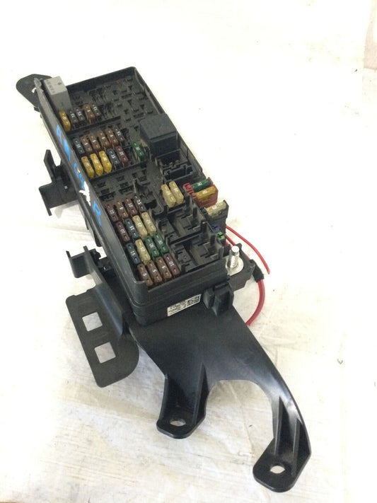 2011 Mercedes-Benz GL-Class   Fuse Relay Junction Box  OEM