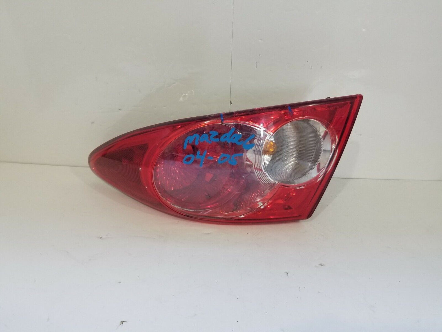 2004-2005 Mazda 6 Sedan Tail Light Lamp Right Passenger OEM RH