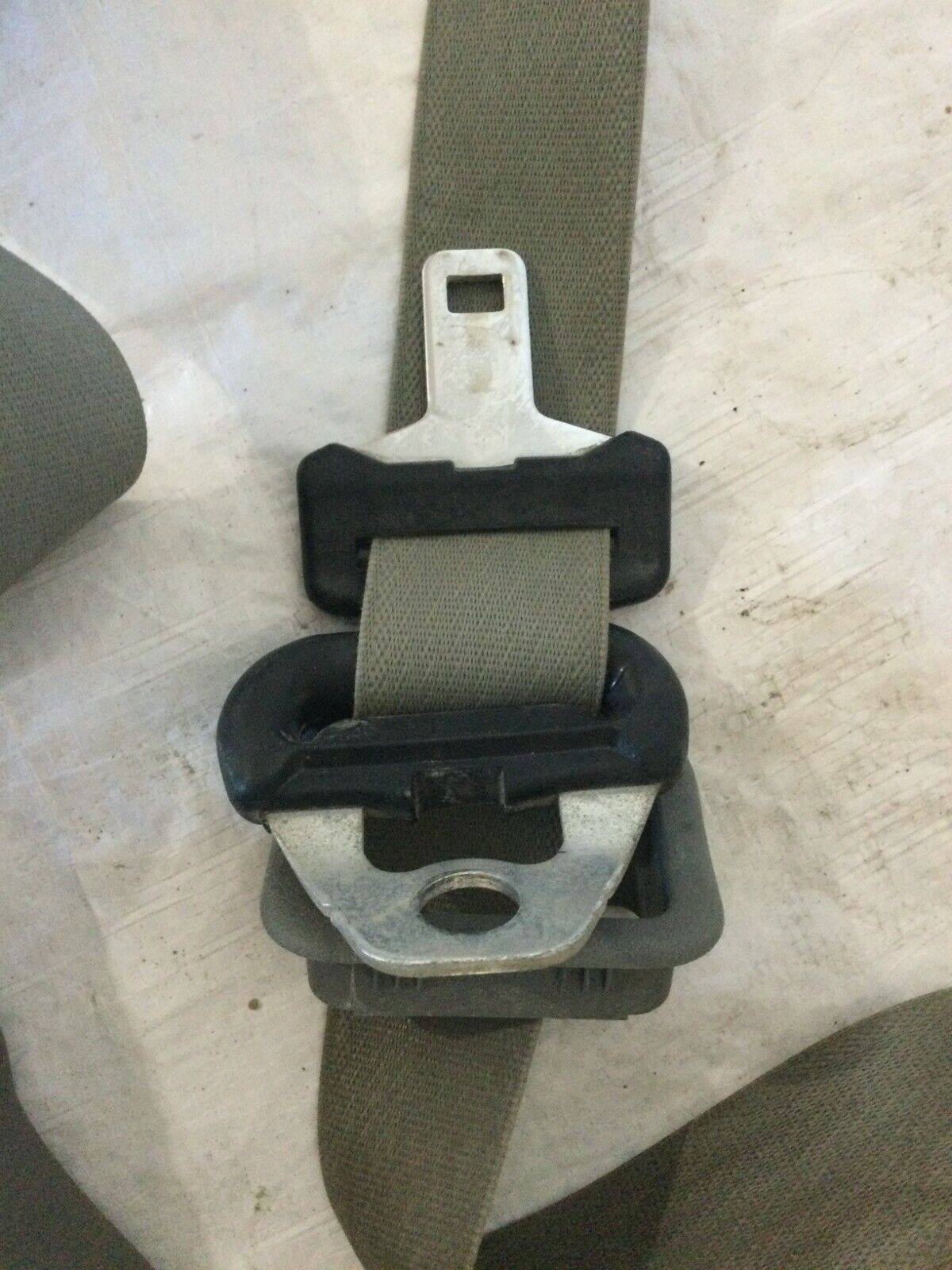 2005 Ford F350SD Front Right Passenger Seat Belt OEM 6.0L 
