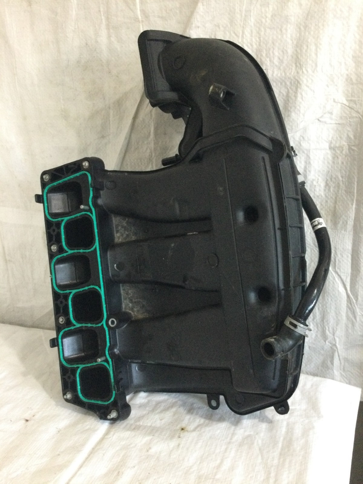 2017 Ford Explorer 3.7L Upper Intake Manifold OEM MARKED SCRATCHES