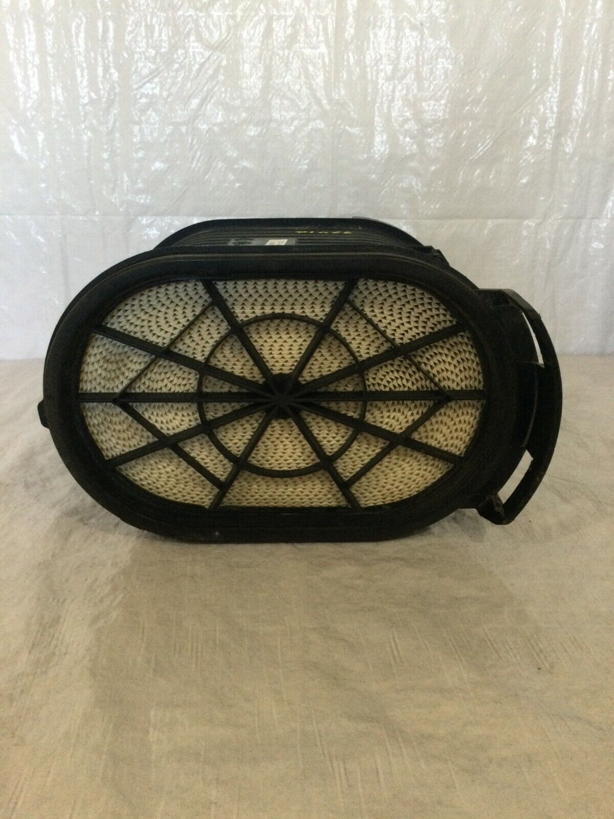 2005 Ford F-350SD Air Filter Box Assembly OEM 
