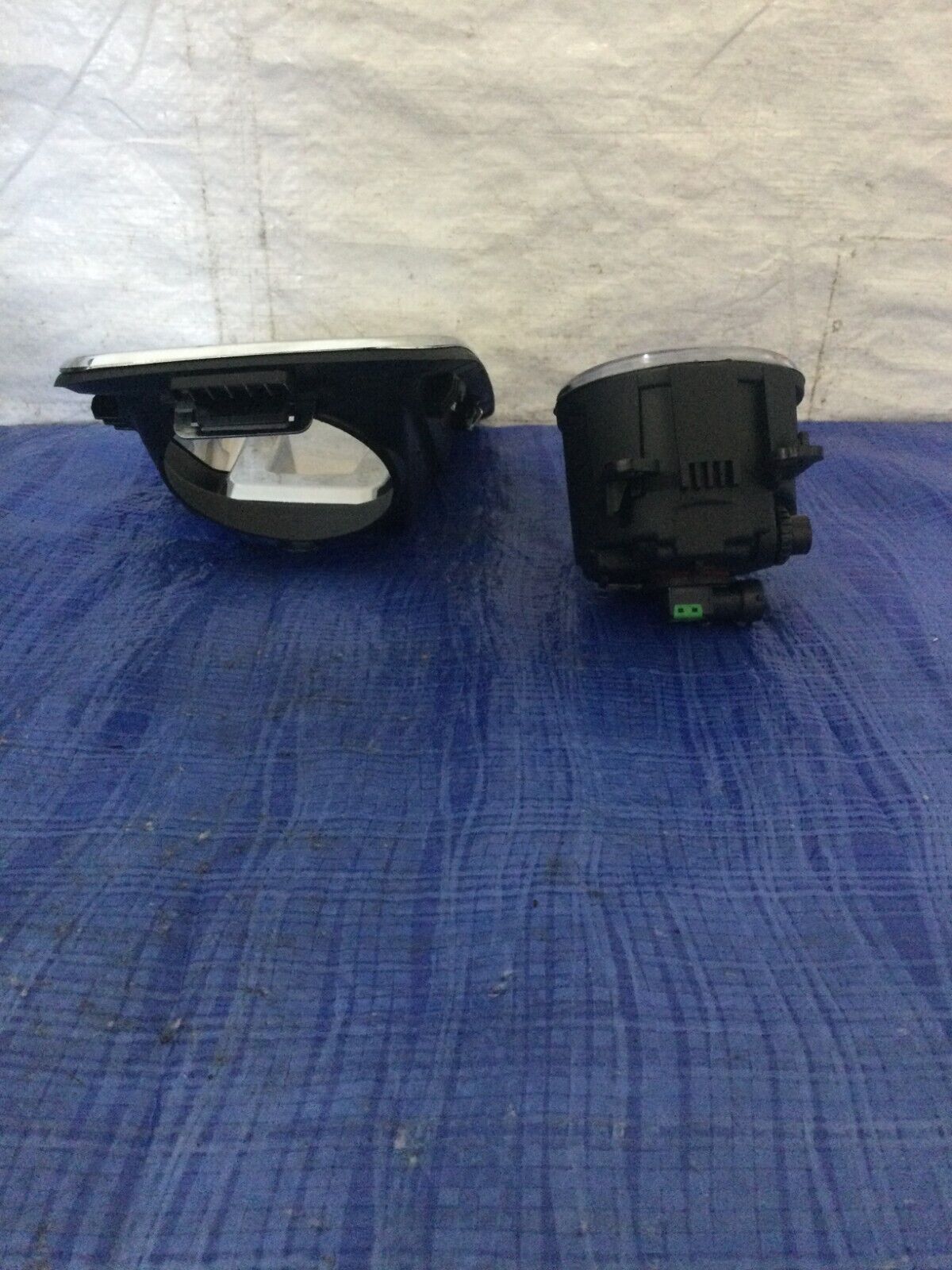 2017 Nissan Titan Fog light W/ Cover Trim Bezel OEM Left Driver Side LH
