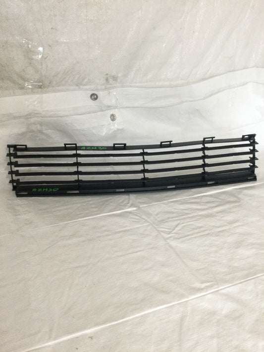 2008 Toyota Prius Bumper Cover Grille OEM TY07389GA
