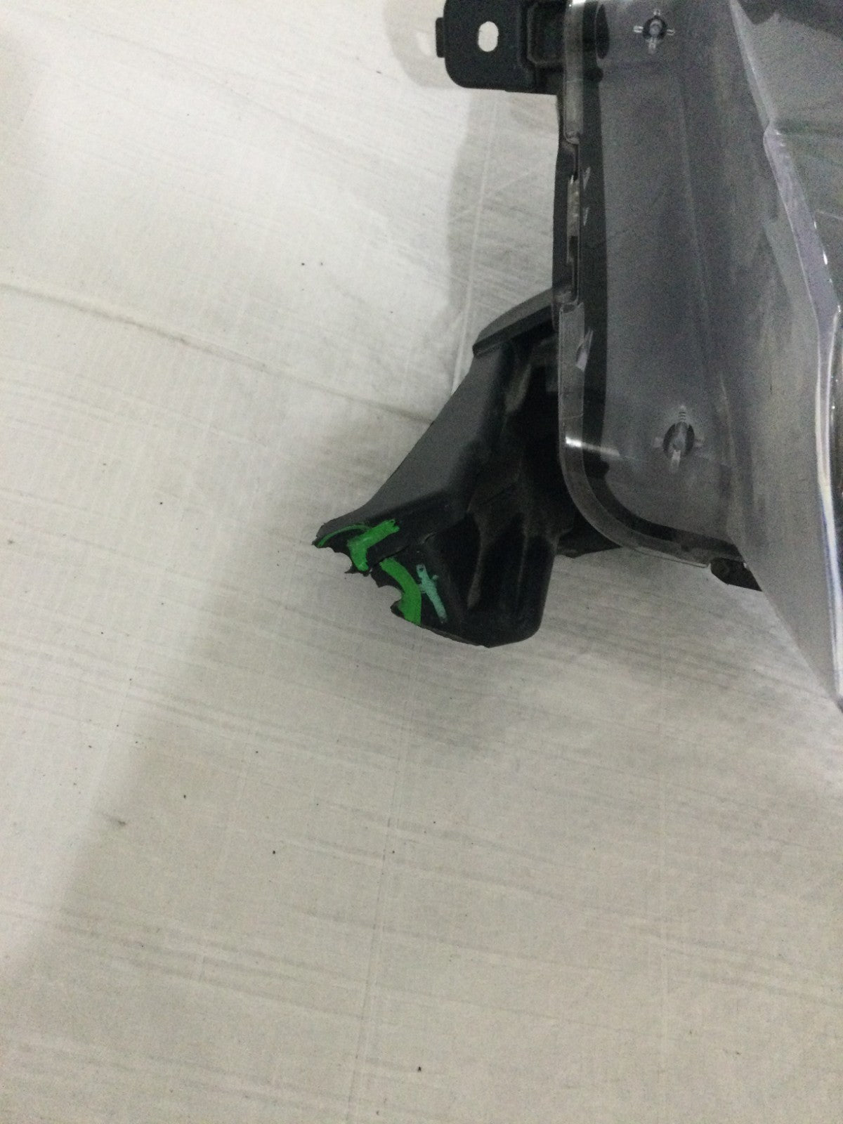 2021-2024 Kia K5 Left Driver Side Fog Lamp Assembly OEM 92201L2100