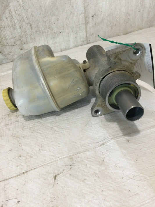 2010 Dodge Ram 2500  Master Brake Cylinder W/ Reservoir OEM