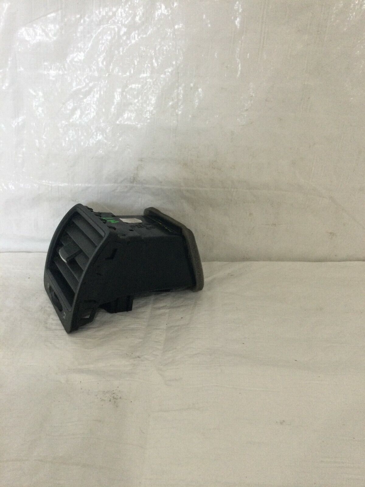 2006 Volkswagen Jetta Left Driver Side Dash Air Vent 1K0819703 OEM