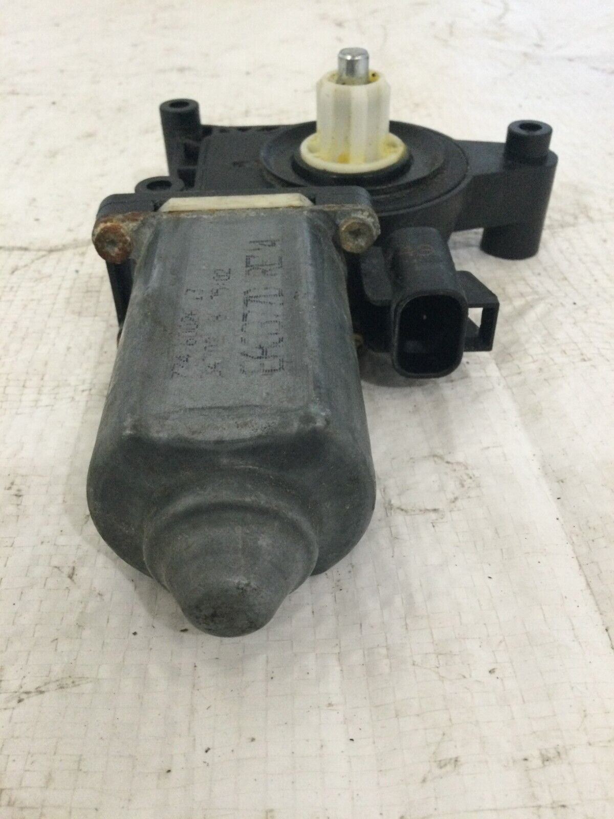 2003-2006 Cadillac Escalade EXT Rear Left Power Window Motor OEM