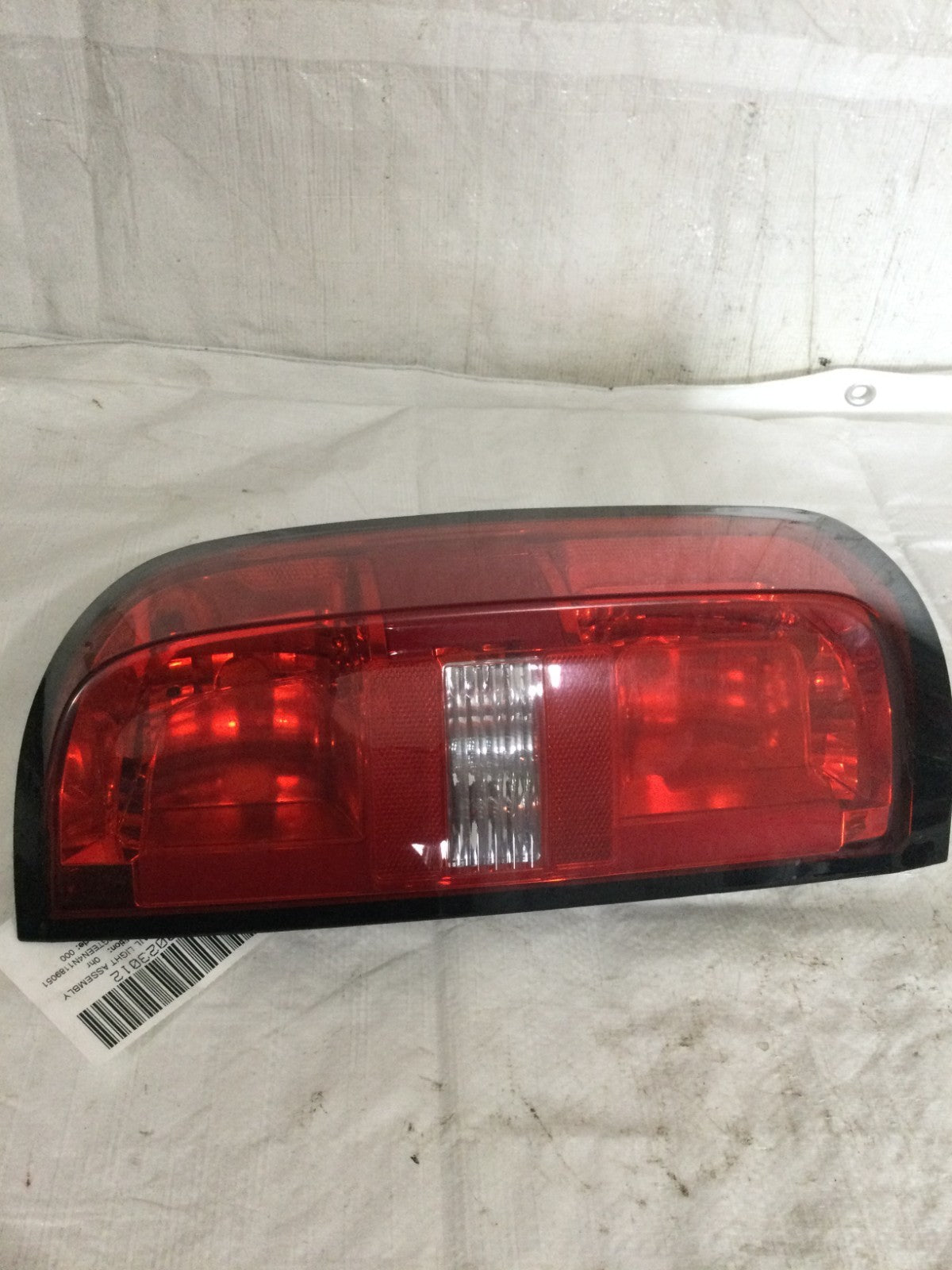 2017-2022 Chevrolet Colorado Passenger Right Side Tail Light OEM