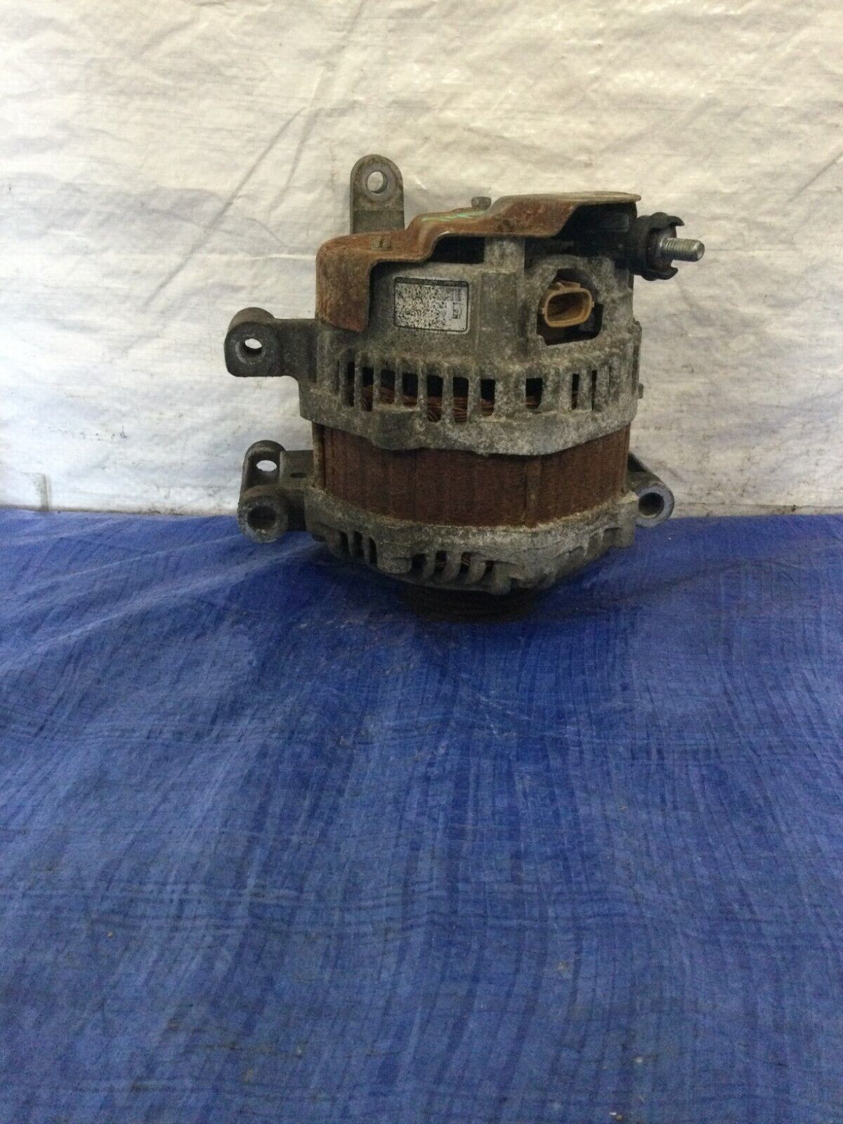 2005 Mazda 6 Alternator Motor OEM 3.0L