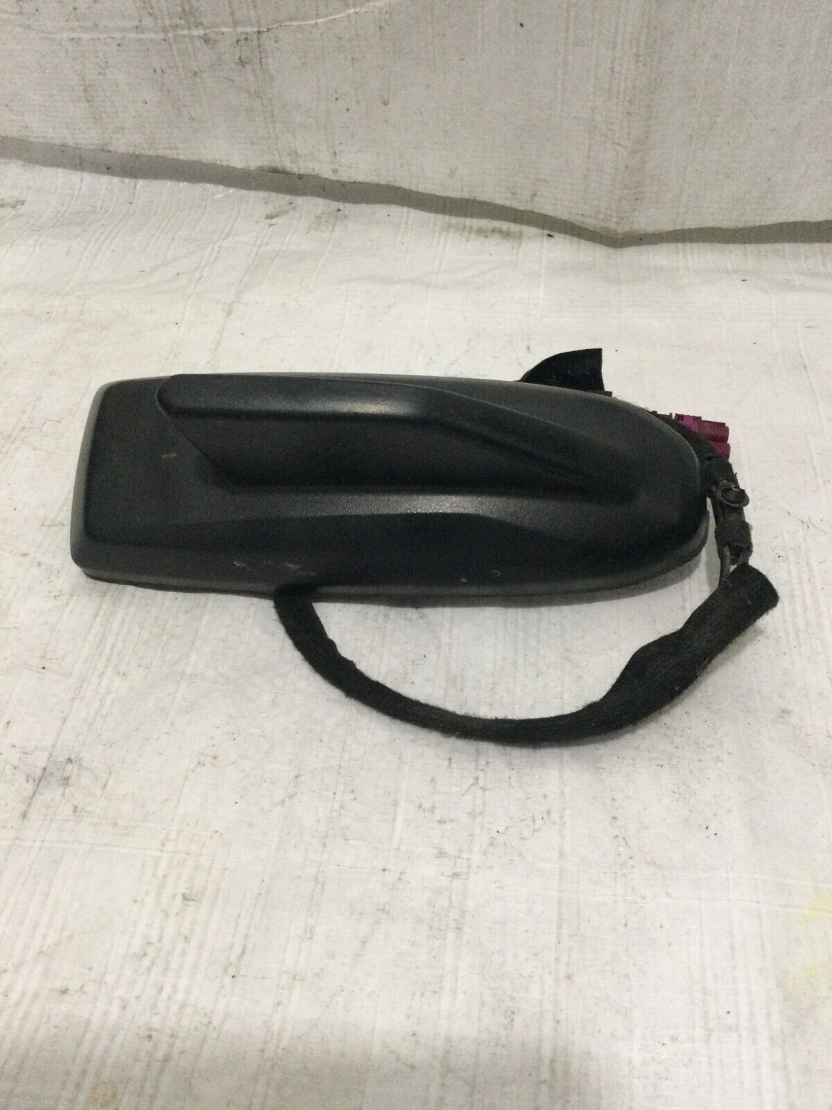 2021 Chevrolet Silverado 1500 Roof Mounted  Shark  Fin Antenna 84469887 OEM
