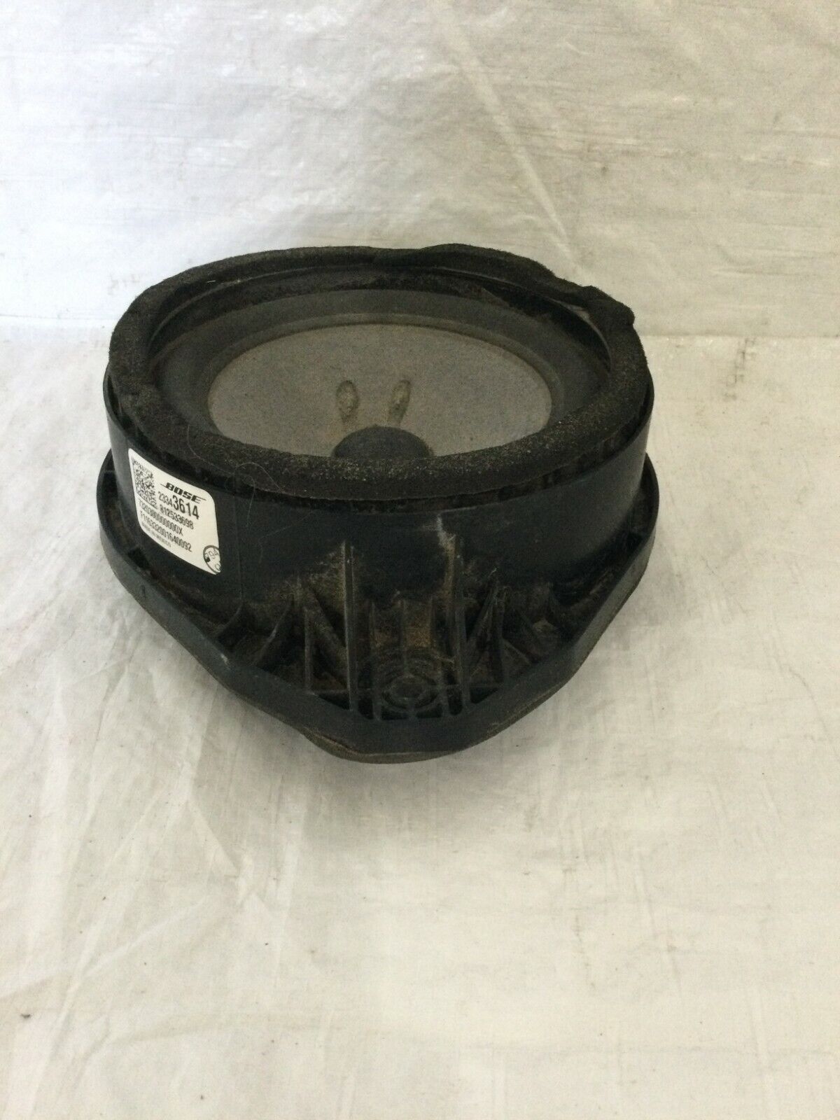 2016-2018 Chevrolet Cruze Front Left Door Speaker OEM 23343614