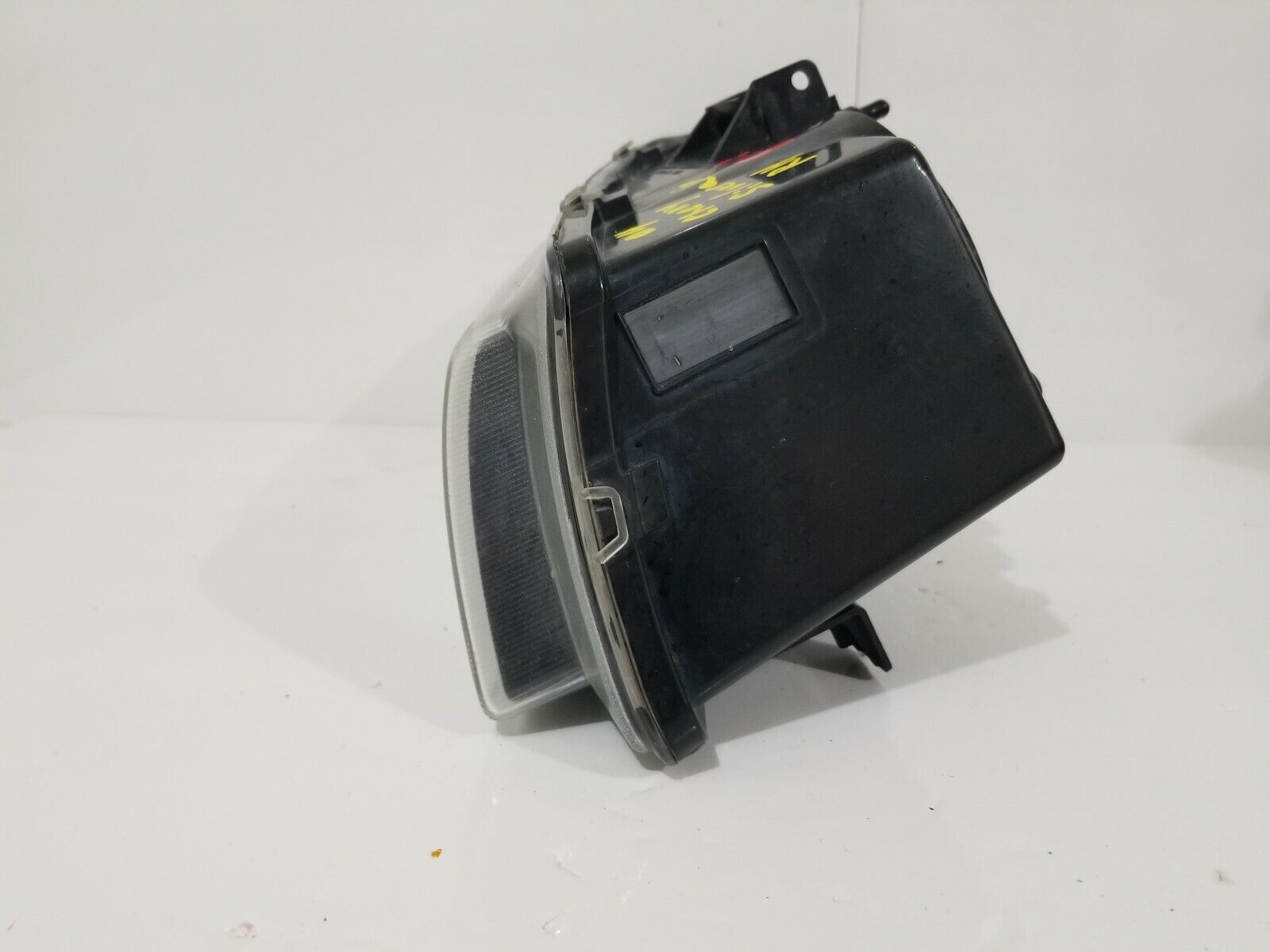 2003-2007 Chevrolet Silverado 1500 Right Passenger Side Headlight Lamp OEM 