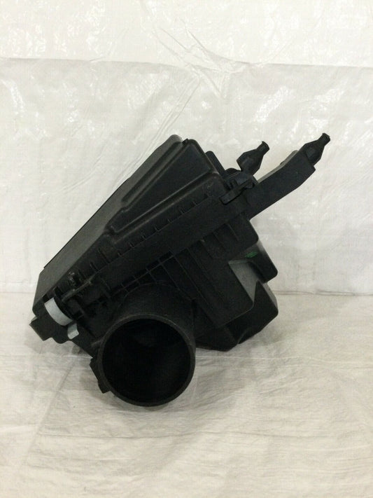 2020 Nissan Rogue Air Cleaner Filter Box Assembly OEM