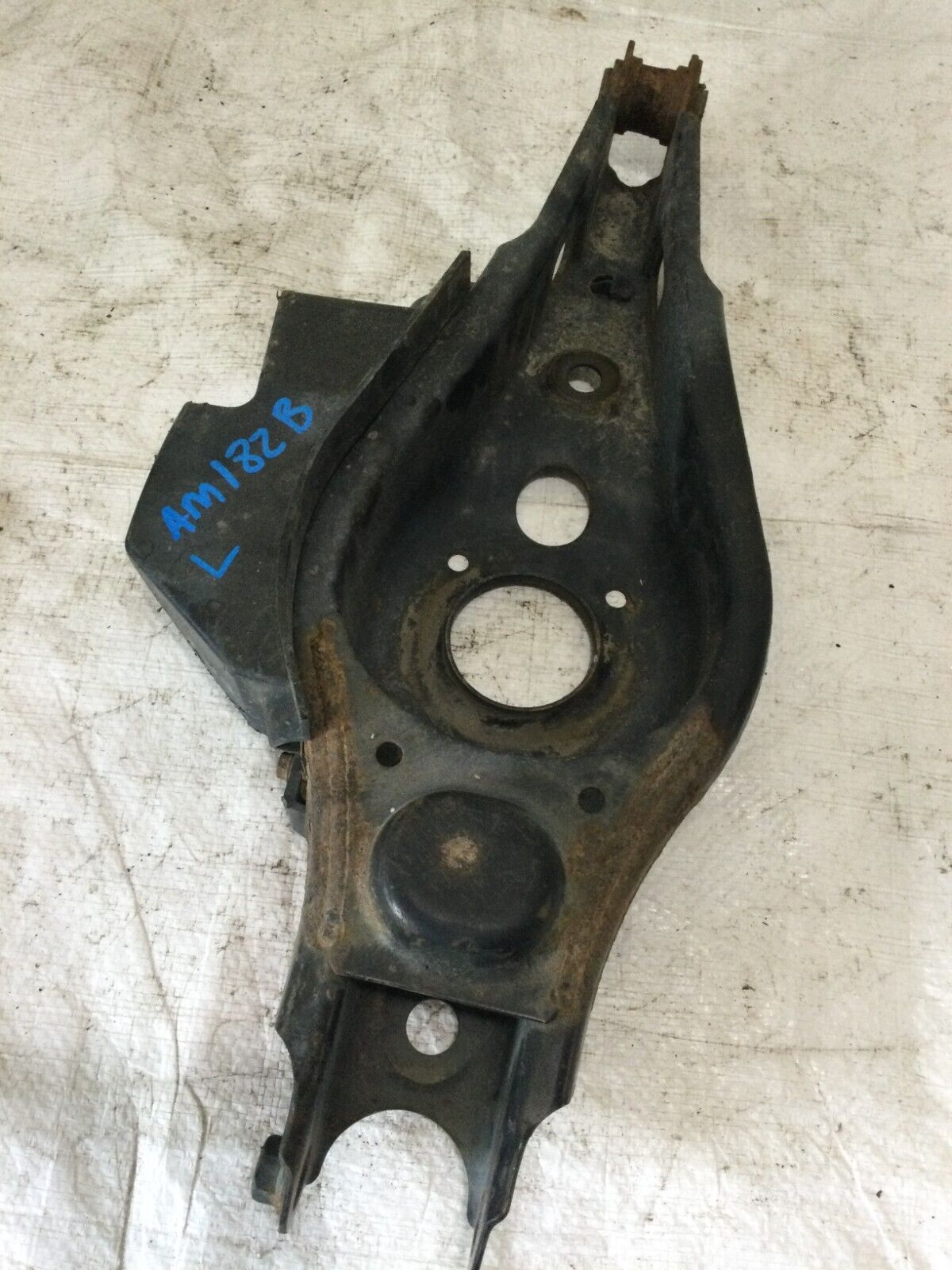 2016 Toyota Rav4 Lower Control Trailing Arm Rear Left OEM