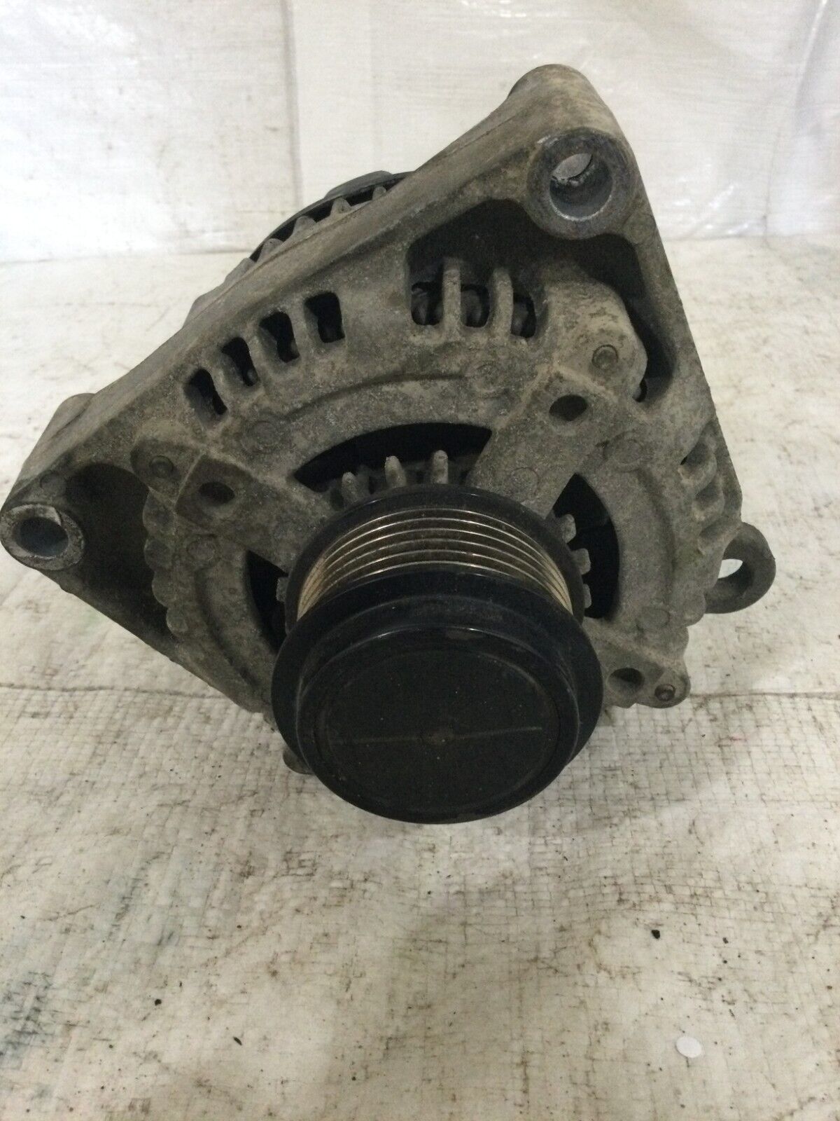 2018 Chevrolet Silverado 1500 Alternator Motor 84143543 OEM 5.3L