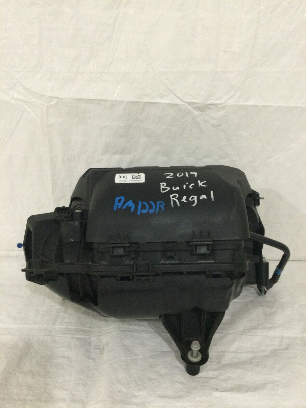 2019 Buick Regal Preferred II 2.0L Engine Air Intake Manifold W/ Sensor 12671031