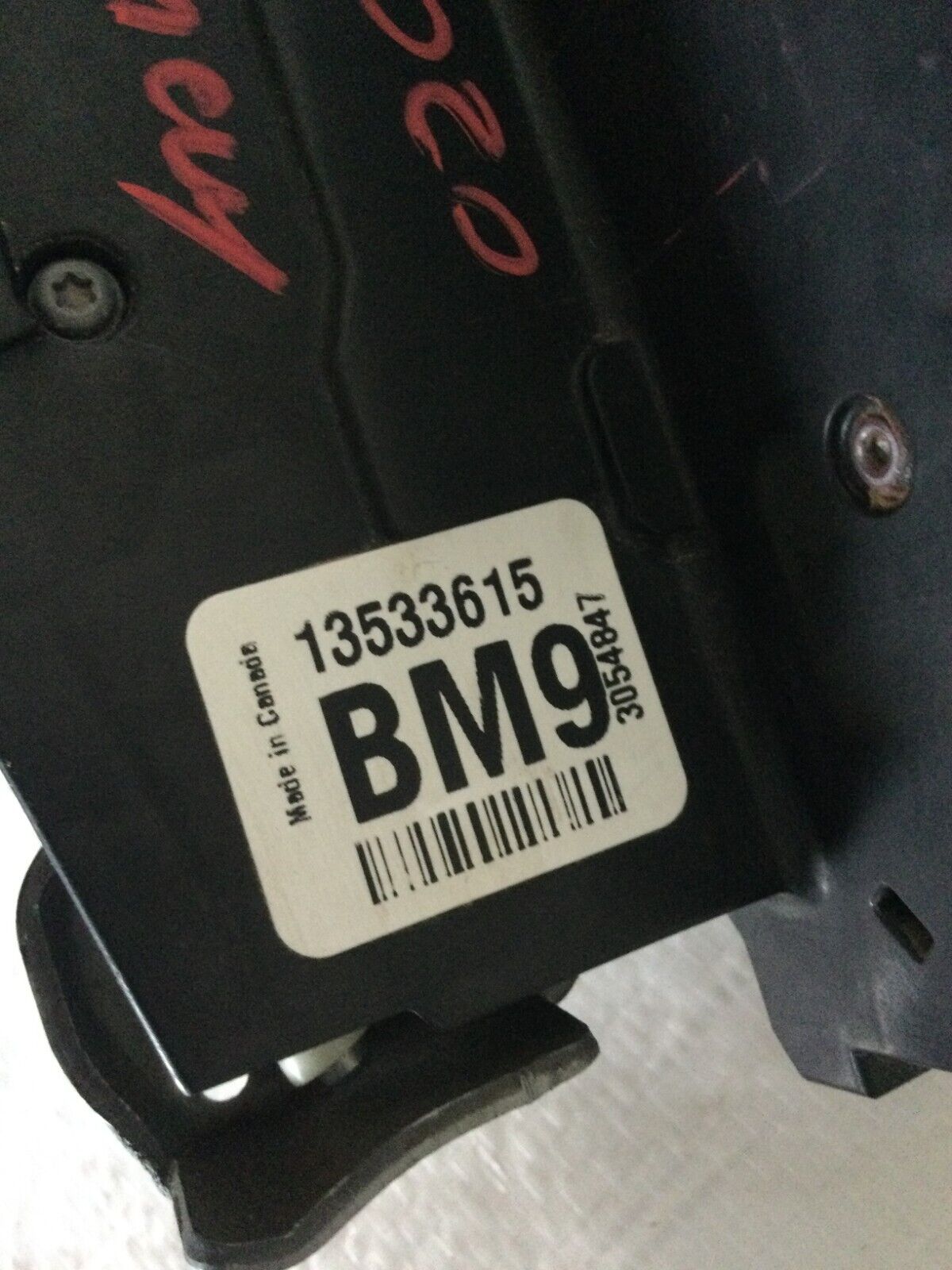 2019-2022 Chevrolet Silverado 1500 Front Right Door Lock Latch OEM 13533615