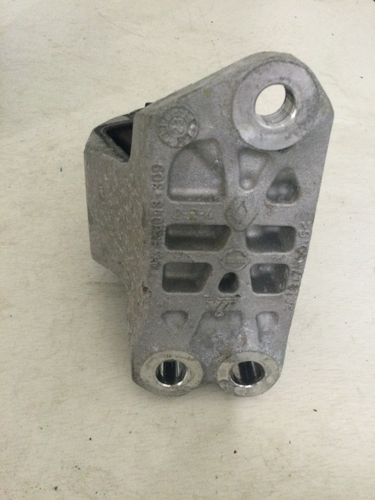 2024 Nissan Rogue 1.5L Engine Torque Strut Mount OEM