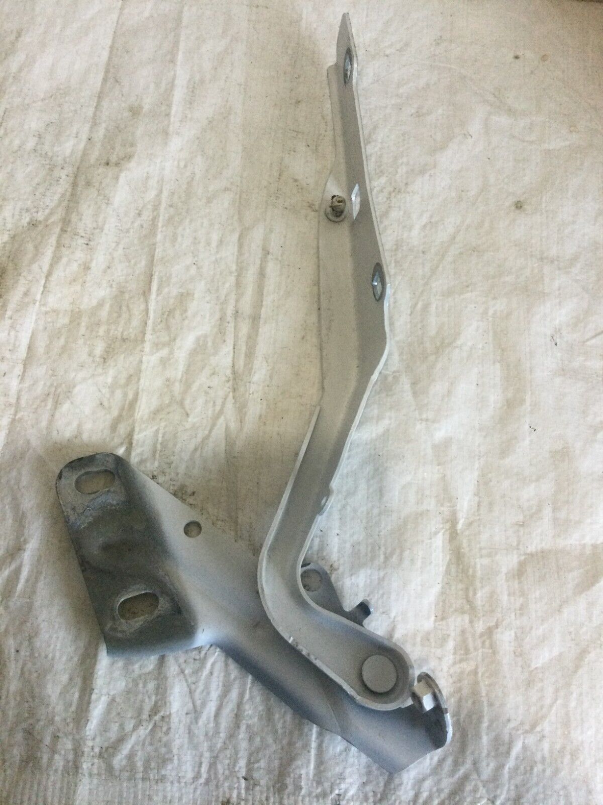 2018 Ram 3500 Right Passenger Side Hood Hinge OEM