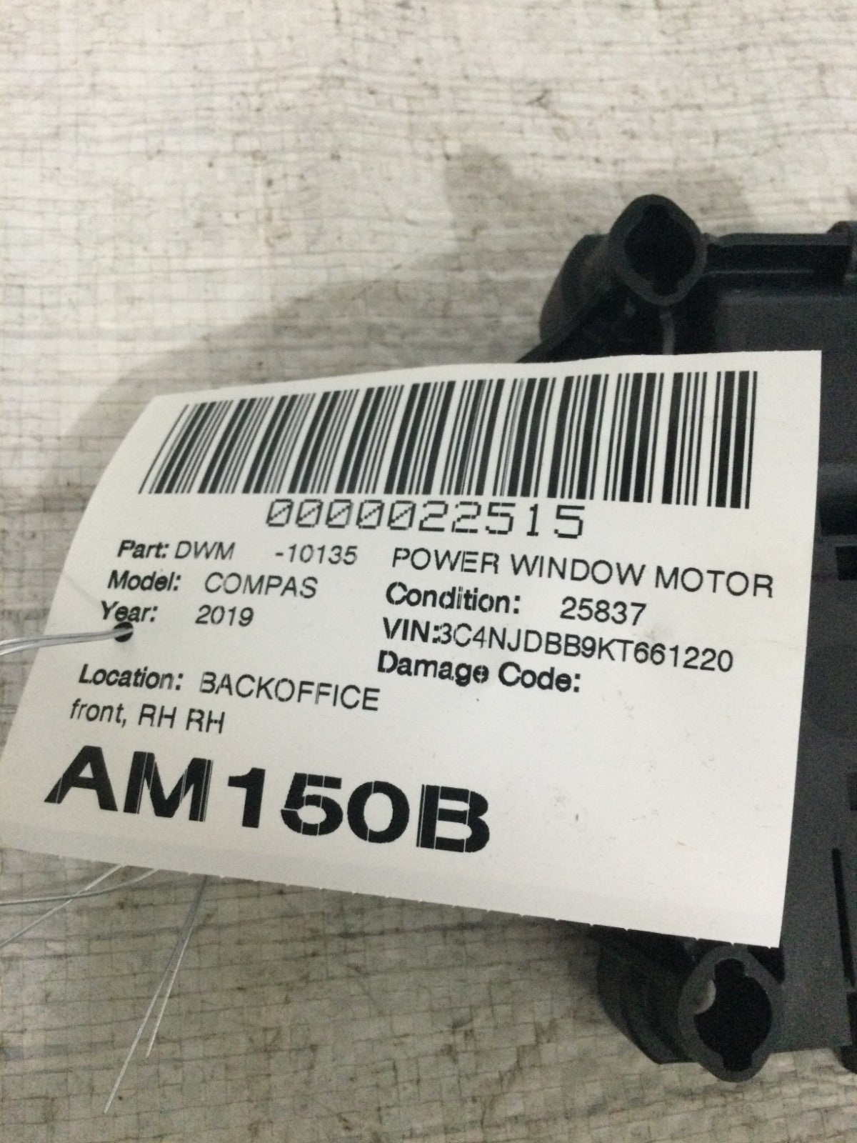 2017-2020 Jeep Compass Passenger Front Right Window Regulator Motor C61743-100