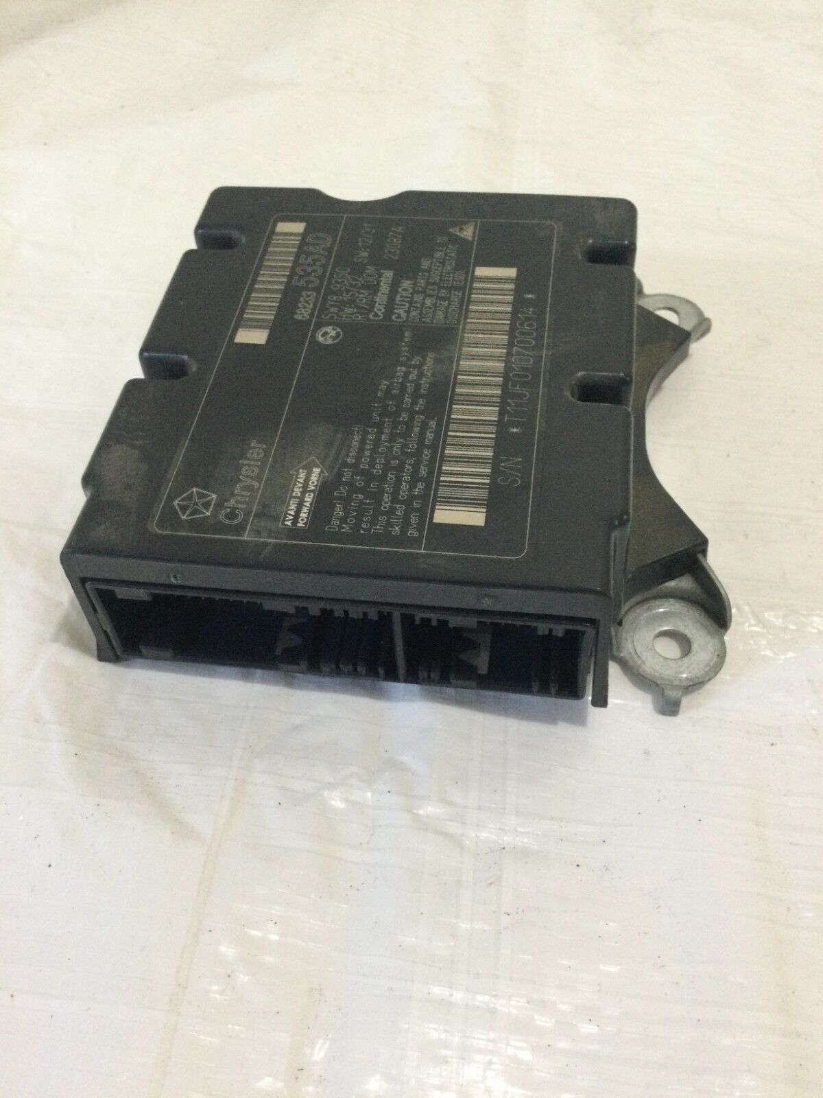 2017 Dodge Grand Caravan  Restraint  control module  SRS 68233535AD OEM