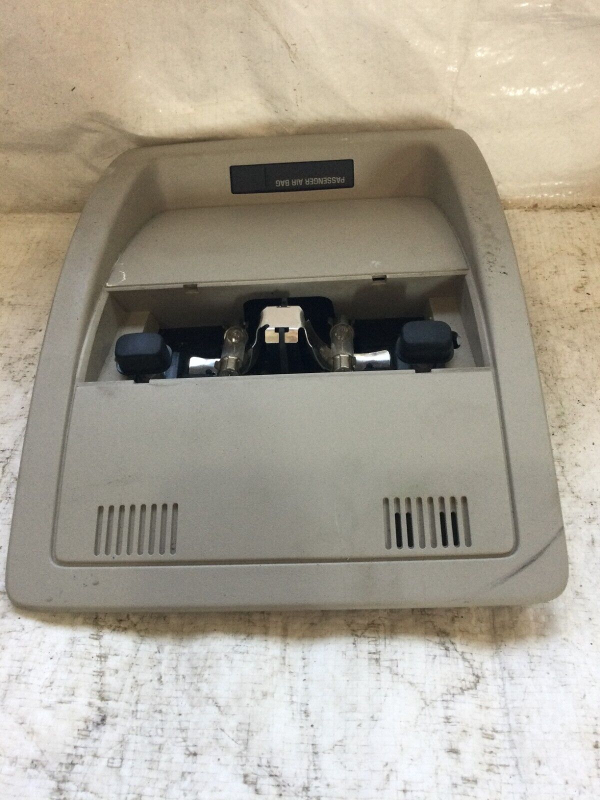 2007-2009 GMC Yukon Front Overhead Roof Console Unit OEM