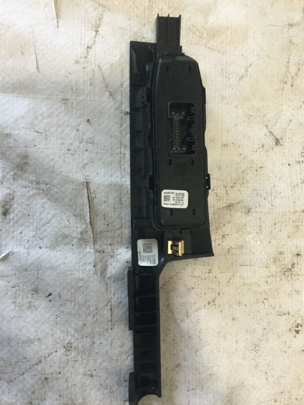 2019-2021 GMC Sierra 1500 Front Left Master Power Window Switch OEM 84708443