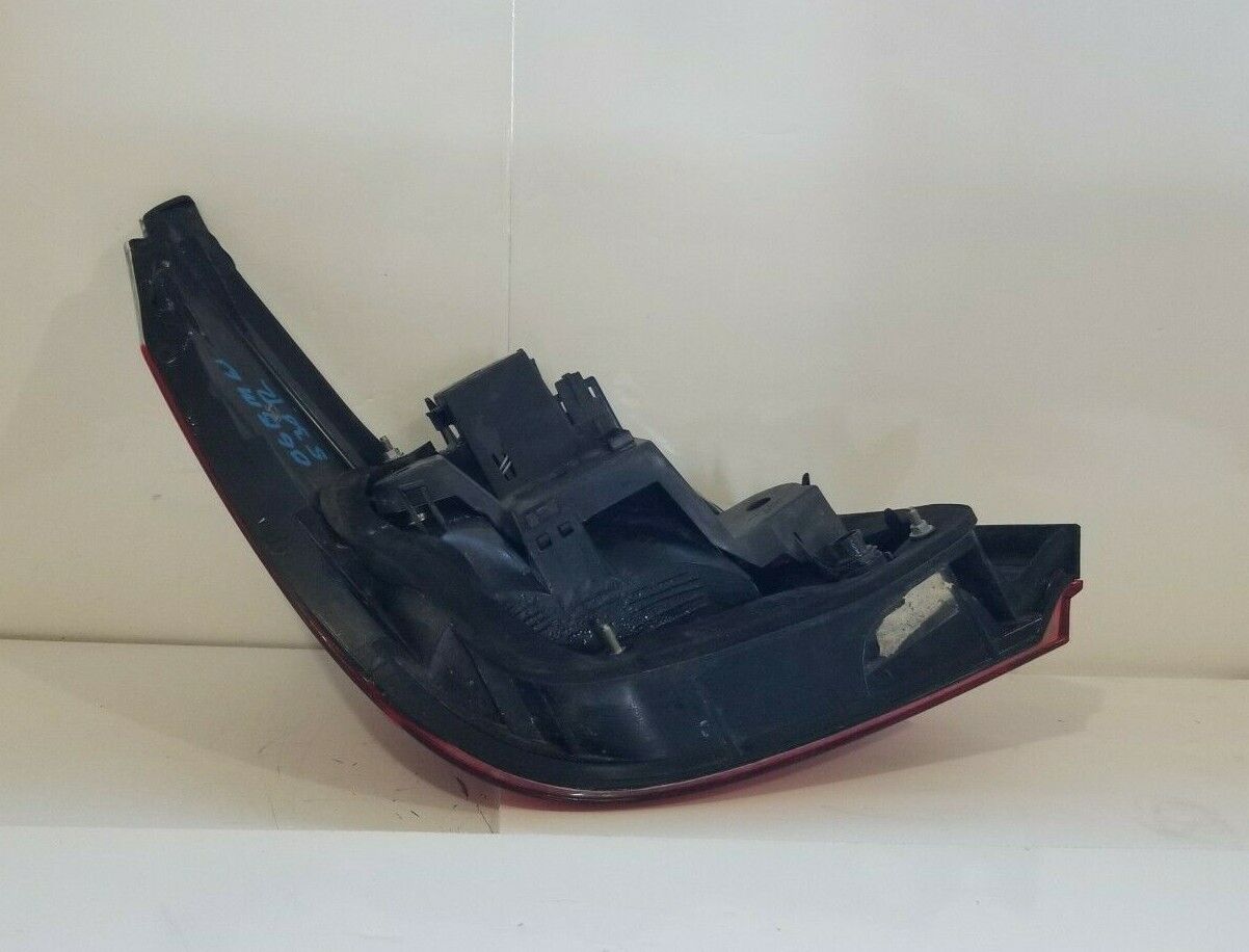 2006-2007 BMW E60 525 530 550 M5 Passenger RH Quarter Mounted Tail Lamp OEM