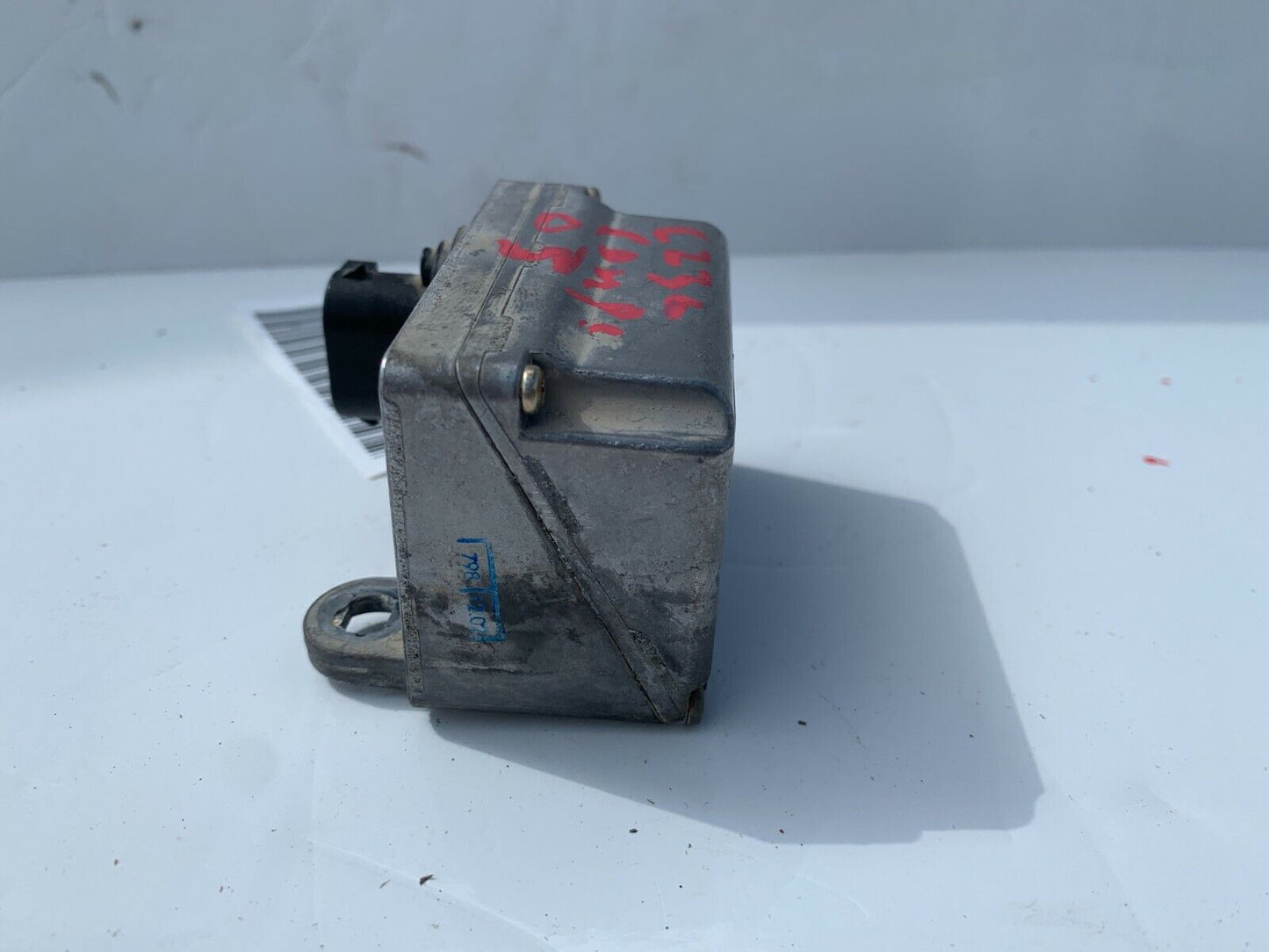 2001-2005 Mercedes-Benz A203 C240 C230 C320 Yaw Rate Sensor Module A2095420018Q