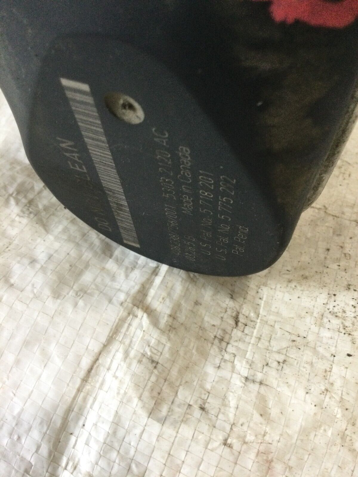 2004 Dodge Ram 1500 Throttle Body Assembly 53032801AC 5.7L OEM